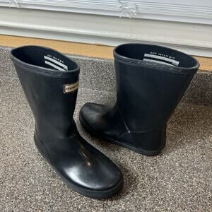 Hunter Kids Black Rubber Rainboots Size UK 13 US Girls 2 Boys 1 Mid Calf Pull On